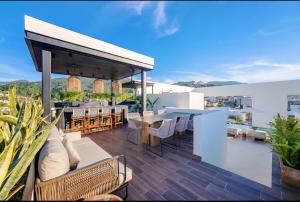 Spacious 2BR Condo - Minutes to Beach and Malecón
