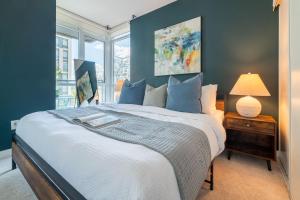 Free Parking Huge 3BR CityPlace Condo