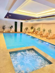 Cozy apartment with swimming pool and fitness area