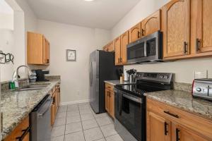 Windsor Hills 3BR Condo 5 Min to Disney