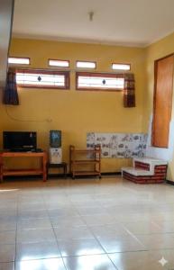 Cozzy Yulie Homestay Pangalengan