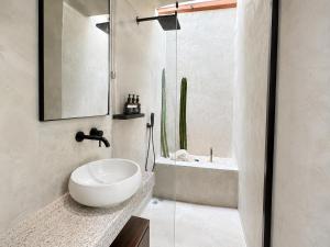 Casa Aire Pererenan I Minimalist 2BR Villa with Private Pool
