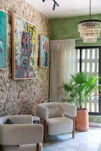 Casa Yaax. Urban oasis in Merida