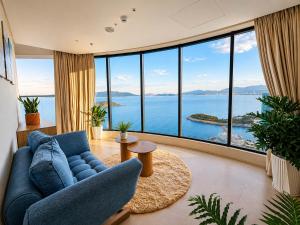 PARAMOUNT OCEAN RESIDENCE by SAN OTARU