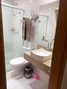 Acomodacao com vista, recepcao, garagem e prox Shop Nova Iguacu