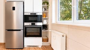 Comfort 14 - Quiet City Apartment with Free Parking