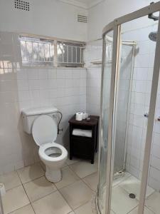 Zee-lijah Apartments