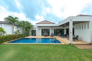 Intira V3 Tropical Garden Pool Villa