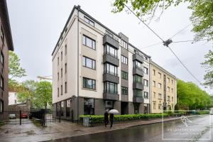 Luxury 2BR with Sauna, Work Station, City Center