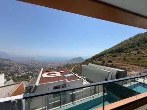 detached villa with full Alanya and sea views