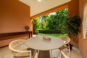 Veranda 4F 2 bdr Garden View in Los Suenos