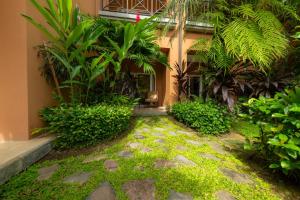 Veranda 4F 2 bdr Garden View in Los Suenos