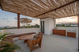 Matalenas Villa 3BR Rooftop with Ocean View