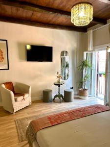 ÀBACO SUITE 2 Baths & Small Balcony in Trastevere