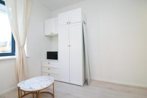 Stylish studio, private parking, washer & dryer