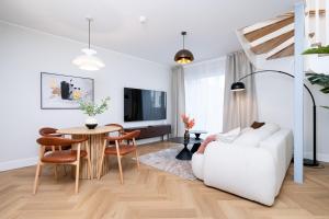 Rare - Private House in City Center, Sauna & Loft