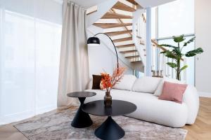 Rare - Private House in City Center, Sauna & Loft