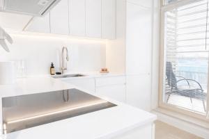 Design Penthouse with Private Sauna & Sunset Balcony