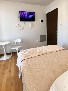 Urban Nest Bolivia 7-10 AVE PARAISO