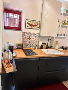 ÀBACO SUITE 2 Baths & Small Balcony in Trastevere