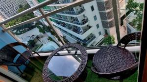 Azure staycation Ronaldinnes place