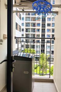 Shi House - Modern Apartment Vinhomes Grand Park - Căn Hộ Studios