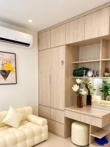 Shi House - Modern Apartment Vinhomes Grand Park - Căn Hộ Studios