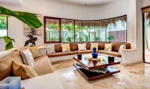 Zazil Ha Playa del Carmen -9 bedrooms for 20 guests