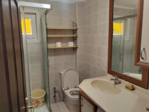 A peaceful and delightful stay close to the sea