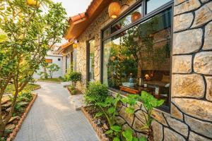 Trang An Riverbank Homestay