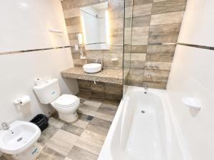 Hotel Semiramis Colonial