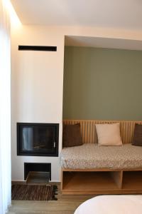 Tasia Mountain Hotel
