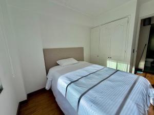 Bright 3bedroom apartment near Quicentro