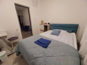 Azure room