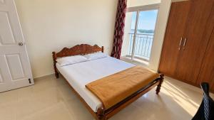 Standard Waterfront Room with Balcony Marine Drive