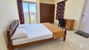 Standard Waterfront Room with Balcony Marine Drive