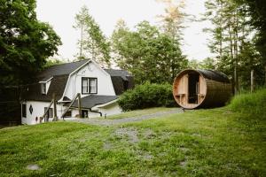 Sauna, King Suite, Fire Pit Foliage, 2 Hrs NYC