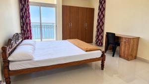 Standard Waterfront Room with Balcony Marine Drive