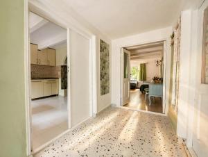 A beautiful apartment in Center of Khashuri - Free Parking, kitchen & Pet Friendly