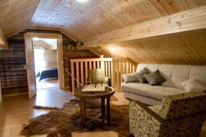 Ahmalammen mökkikylä