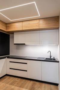 Apartmoments Jazero - 2 Bedrooms, Free Parking