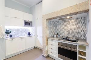 Bedrooms in Shared Apartment in Accommodation in Downtown Lisbon