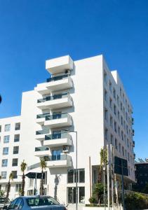 EA Apartments
