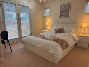 As You Wish Suites & Rooms Near YVR with Parking