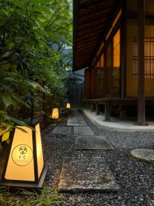 KANETSUNE - Exclusive Heritage Villa in Central Kyoto Temple Grounds