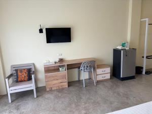 Southgate Residence Hotel - SHA Certified