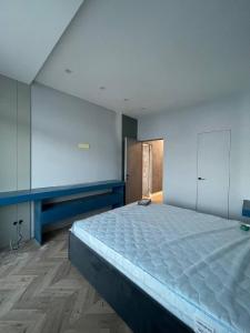 2-Bedrooms Downtown Apartment