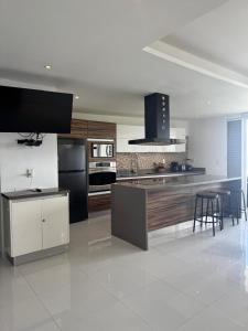 Well equipped condo with splendid sea view