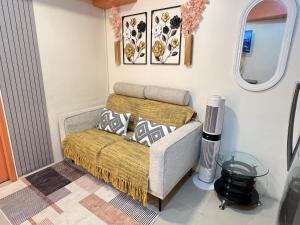 1BR with Veranda near MRT Boni VRP Shangrila Megamall