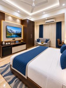Hotel La casa Near Airport